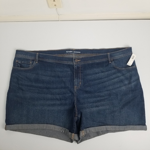 Old Navy Pants - Old Navy Boyfriend Jean Shorts NWT